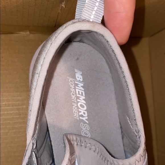 New balance women’s shoes - Picture 3 of 7